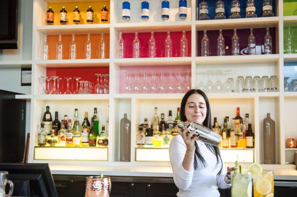 Hotel Alt Quartier Dix30 Brossard Restaurant billede
