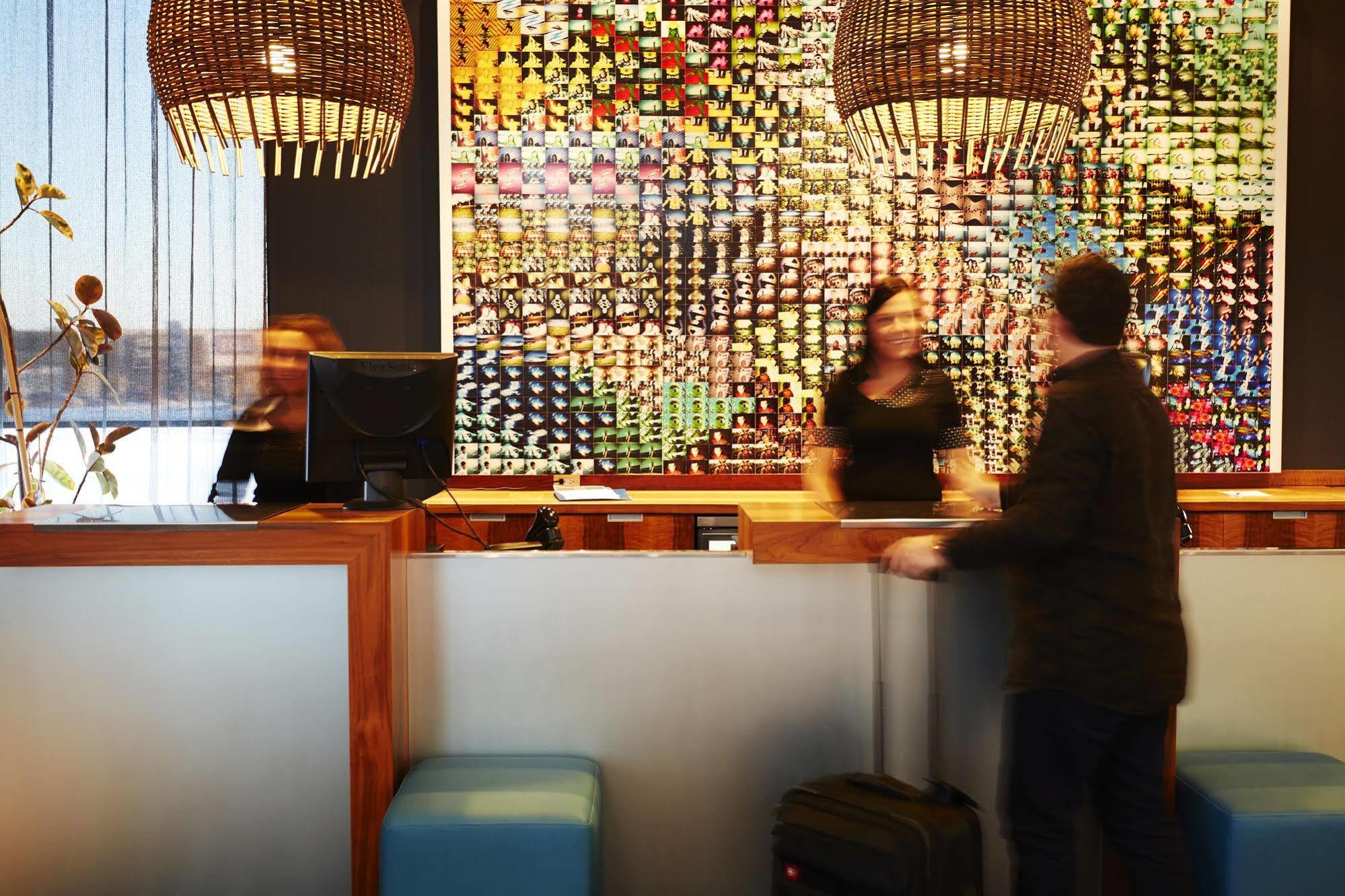 Hotel Alt Quartier Dix30 Brossard Eksteriør billede
