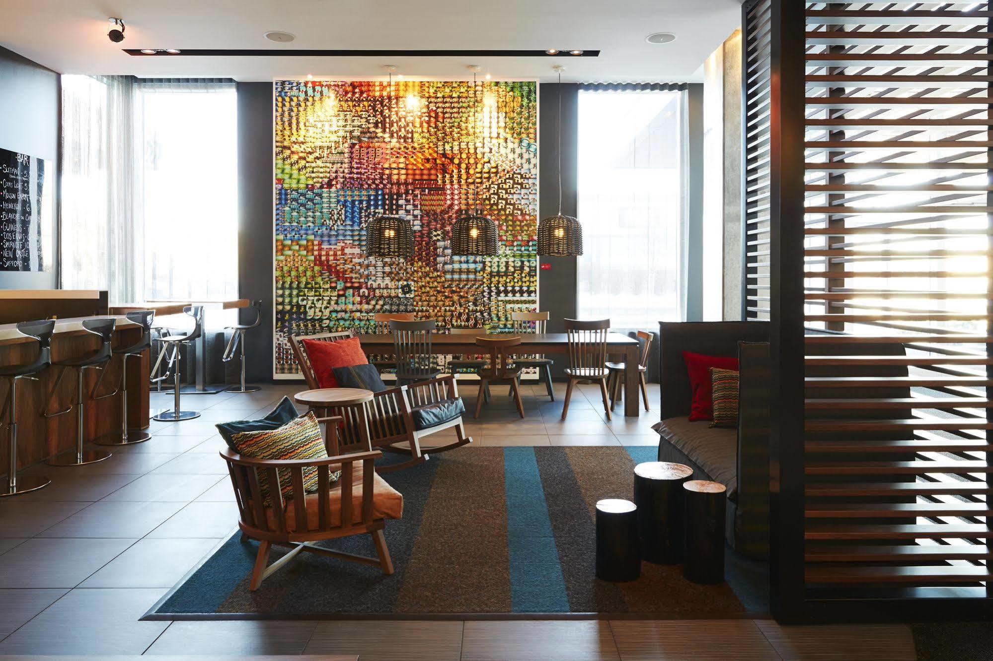 Hotel Alt Quartier Dix30 Brossard Eksteriør billede